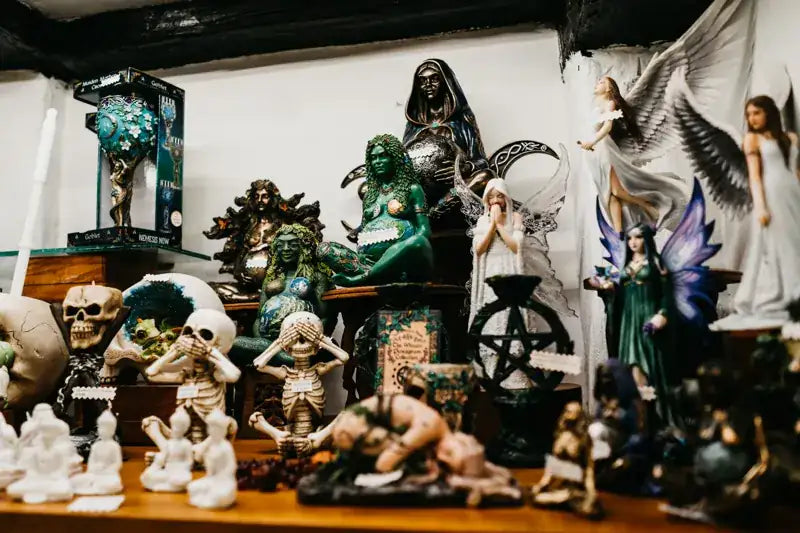 Inside Goldenhands Gift Shop, Hastings Old Town - photo 10 of 24